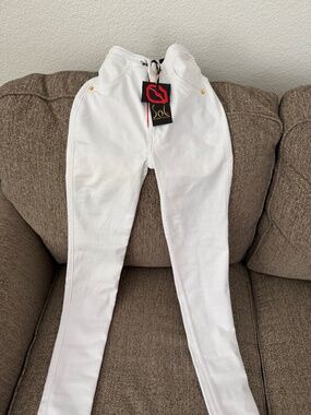 Women's High-Rise White Jeans